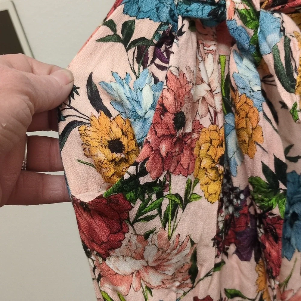 Chic MNG Casuals Floral Mini Dress - Effortless Elegance - Fun - Flirty - EUC - Picture 3 of 11